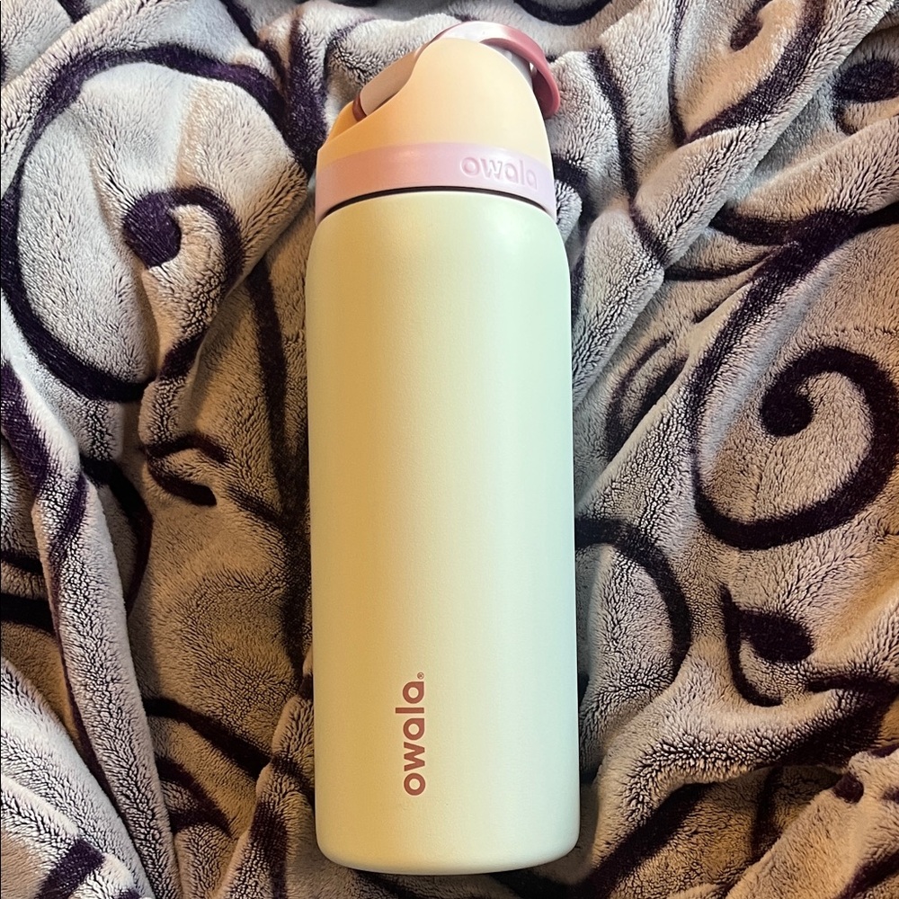 Owala Coastal Mist FreeSip Water Bottle🌊☁️✨